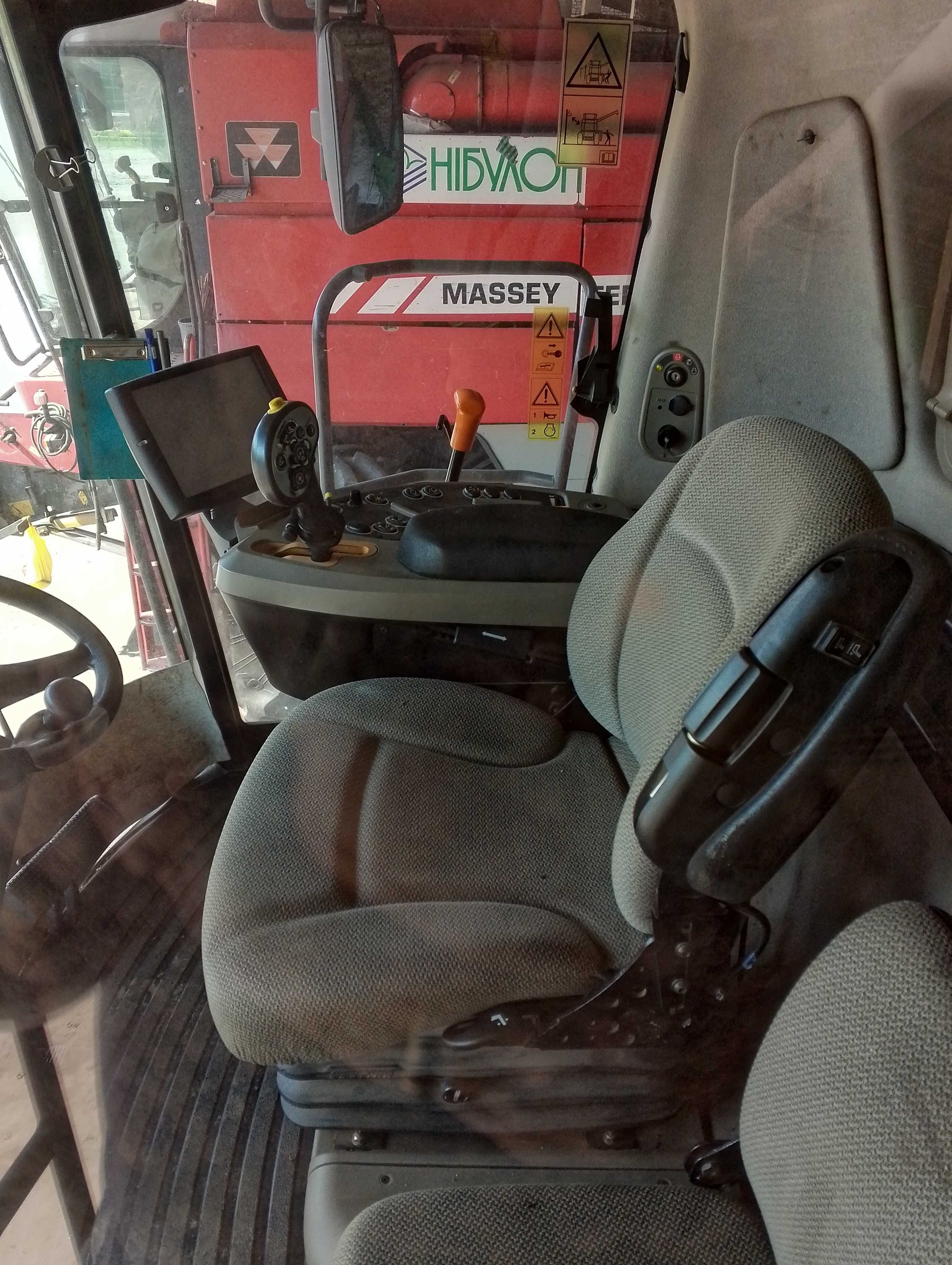 Комбайн Case IH 5140 з жаткою CASE IH 3020 TERRAFLEX (7.6м)