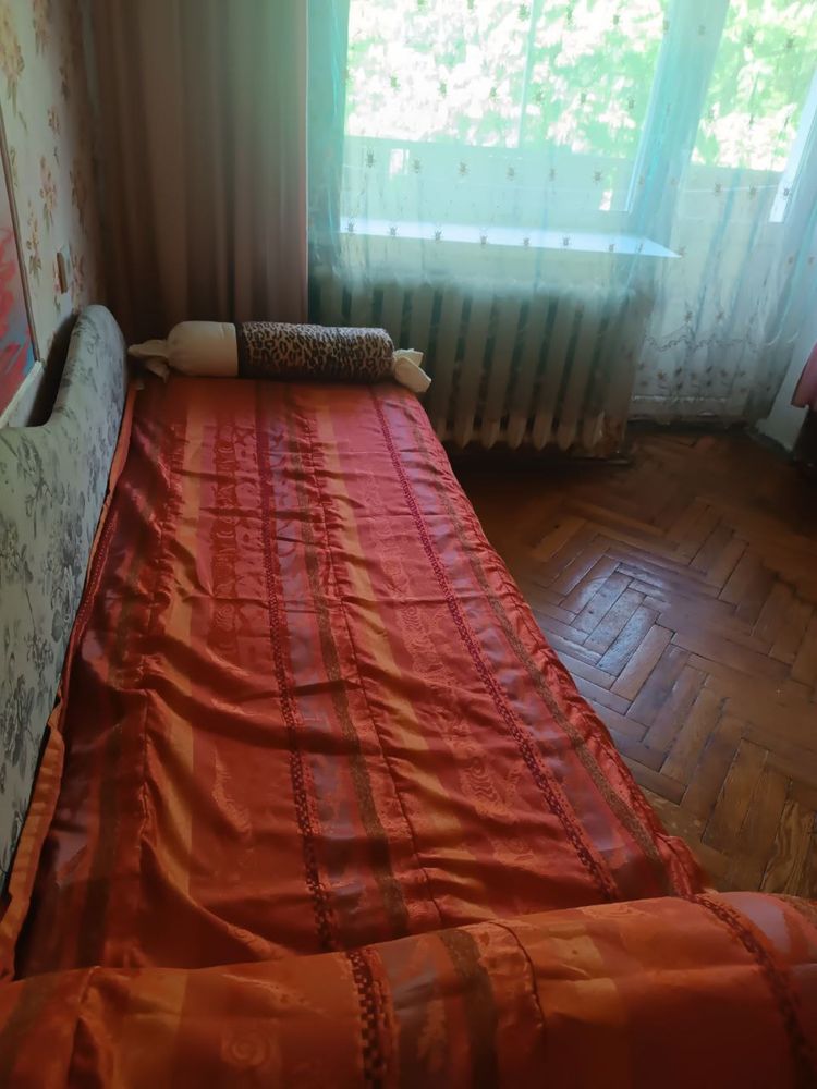 Здам трьохкімнатну Київ вул. Олени Теліги 17