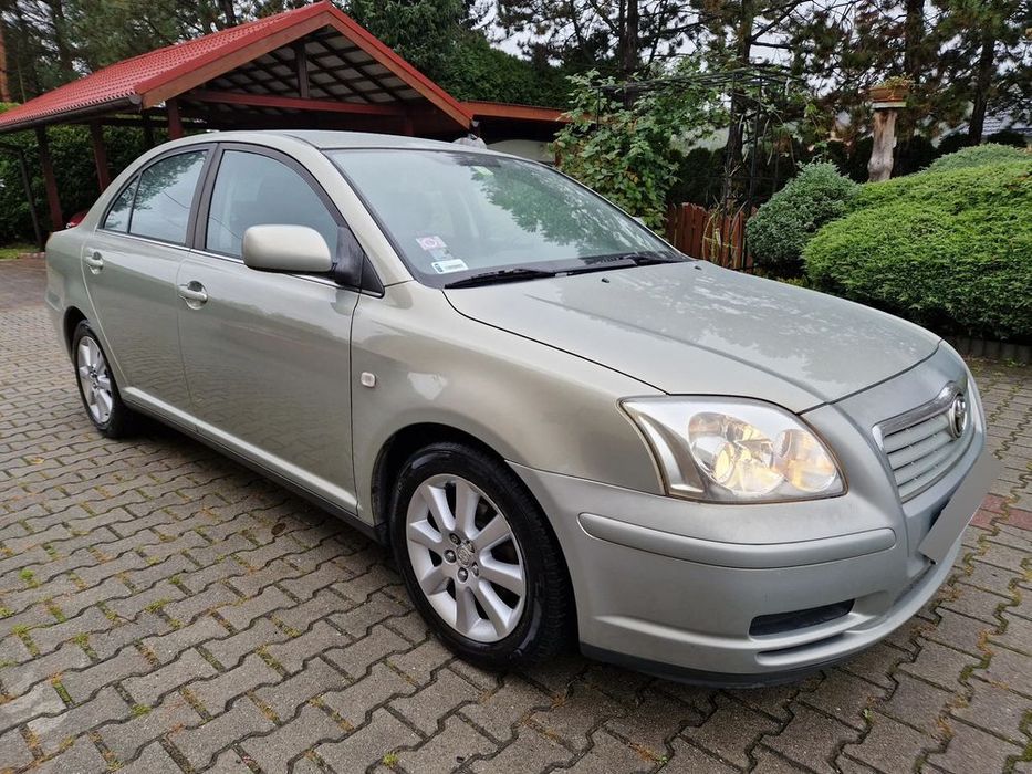 Toyota Avensis Krajowy Pierwszy właściciel 1.8 benzyna