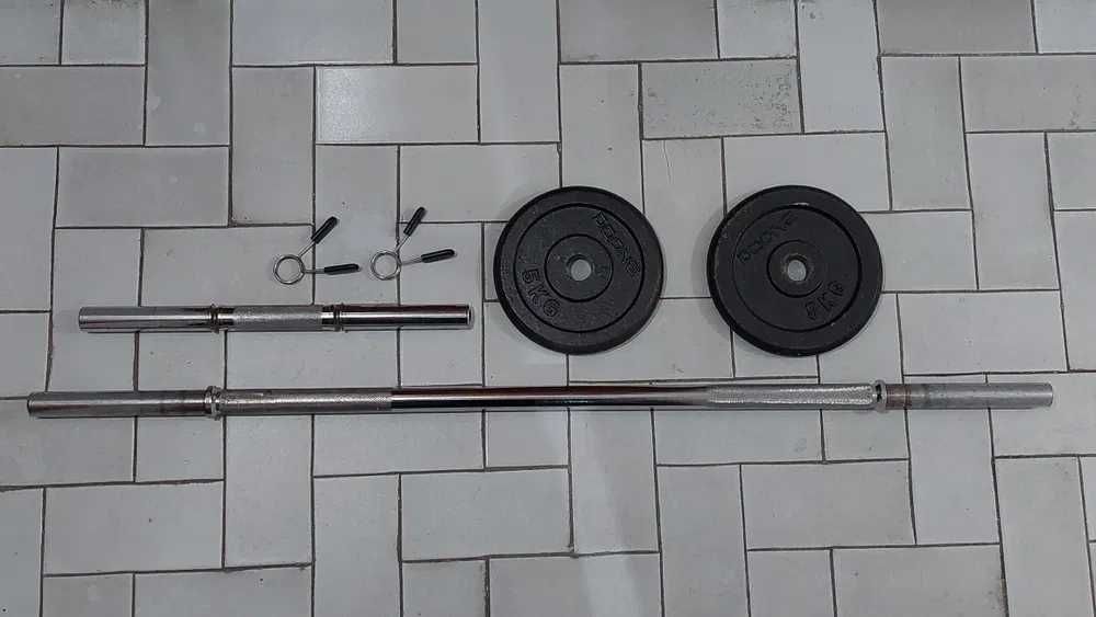 Barra 120cm 30mm 2 discos 5kg e barra harter 45cm 30mm