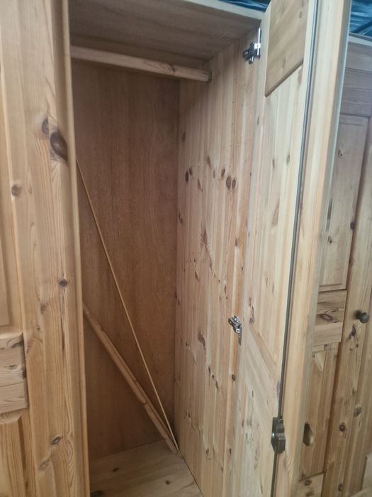 Szafa sosnowa pięcio drzwiowa