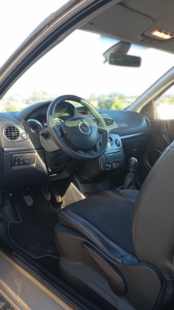 Renault Clio Luxe 105 CV - Particular
