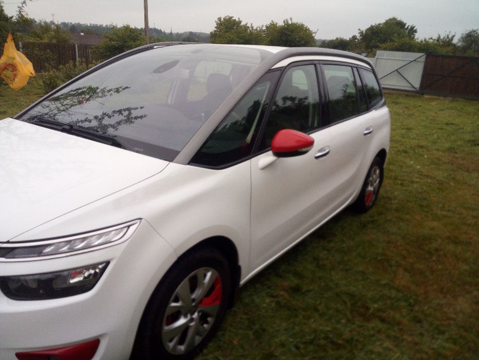 Продам Citroen Grand C4 Picasso, 2015 года