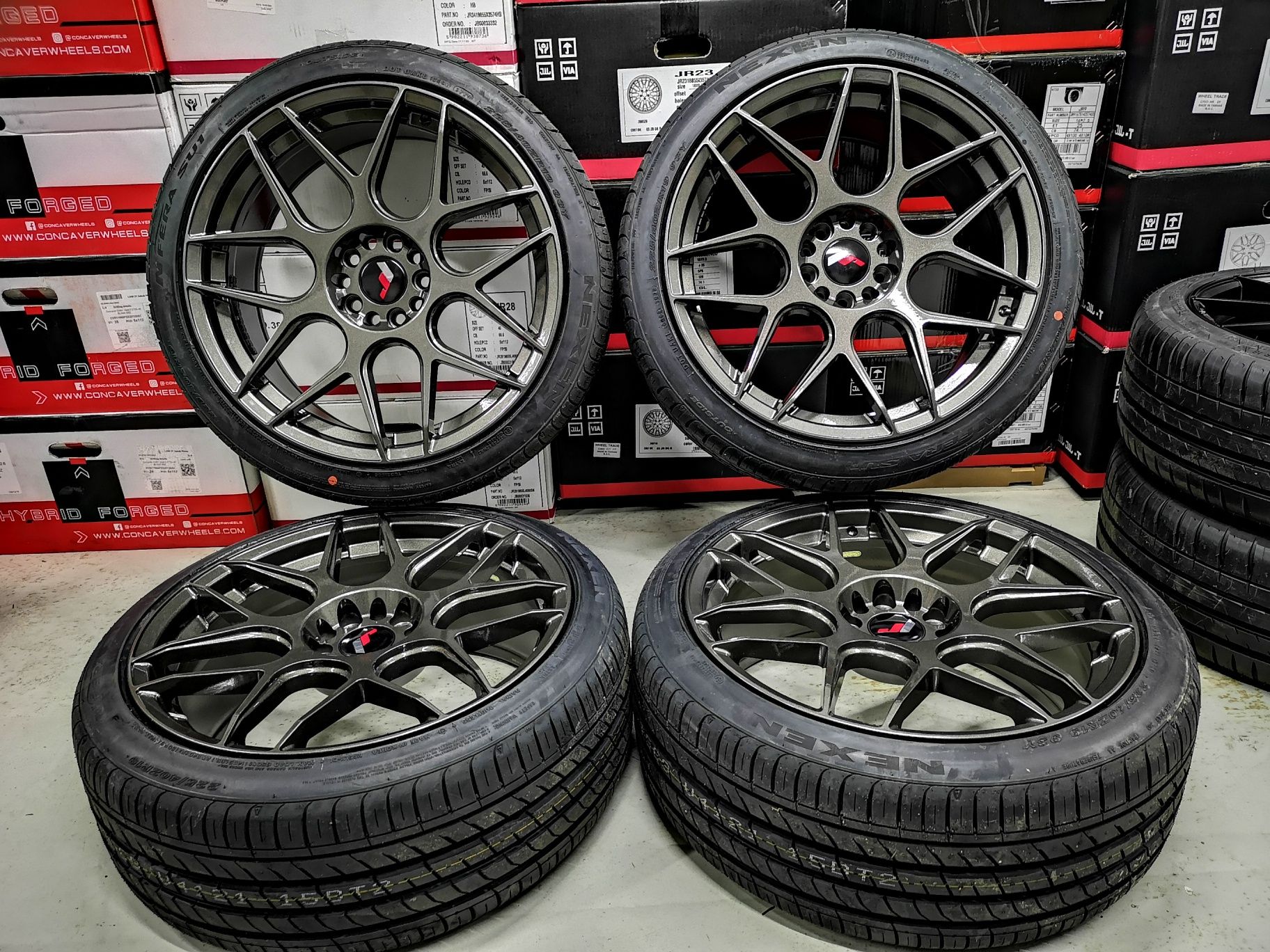 Felgi Japan Racing JR18 19" 19x8,5 ET40 5x114,3 Honda Accord VIII 8gen