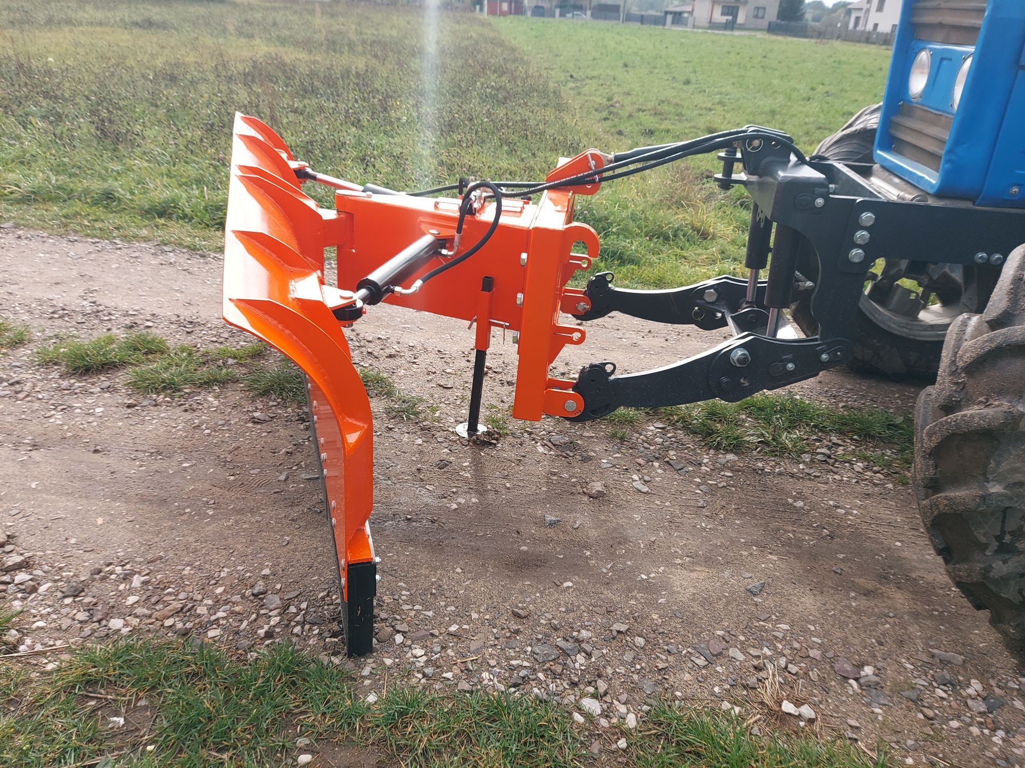 Pług do śniegu prosty hydrauliczny do traktora TUZ/EURO