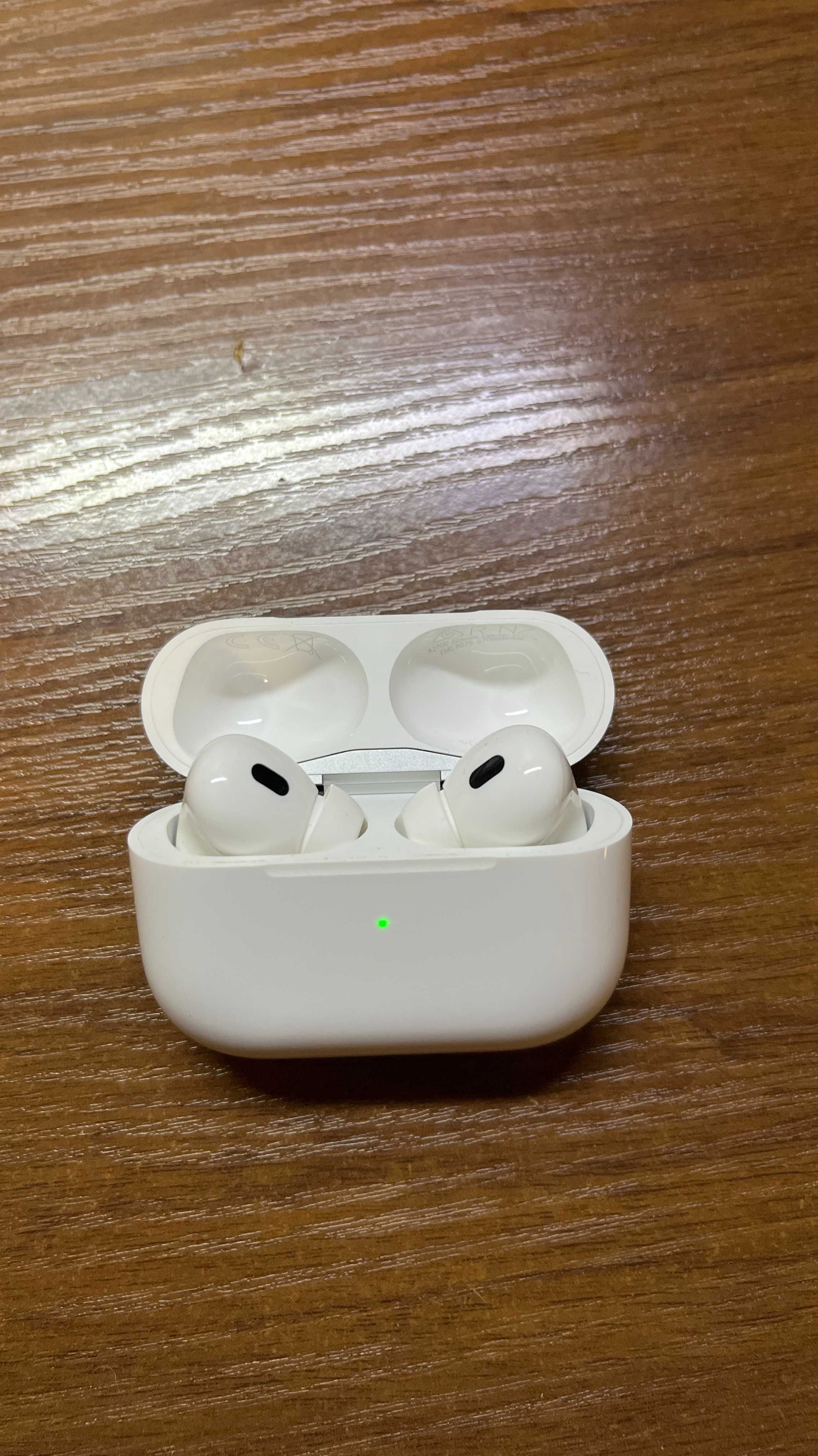 Стан ідеальнй!  Apple AirPods Pro 2