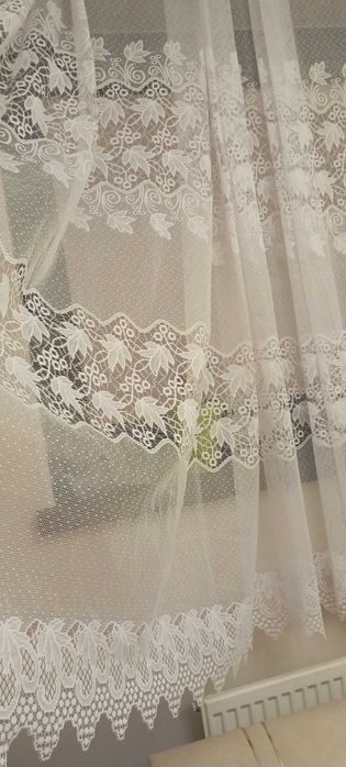 Firanka 1,60 x 9,00 mb.