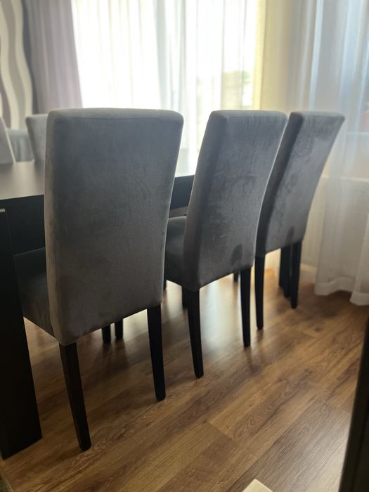 Krzesła do salonu