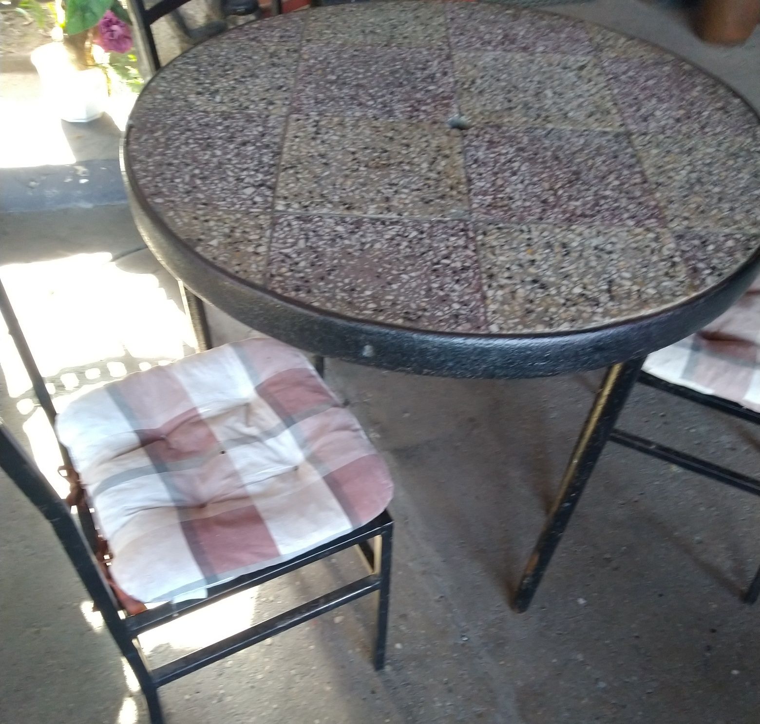 Krzesełka metalowe ogrod stół metalowy
