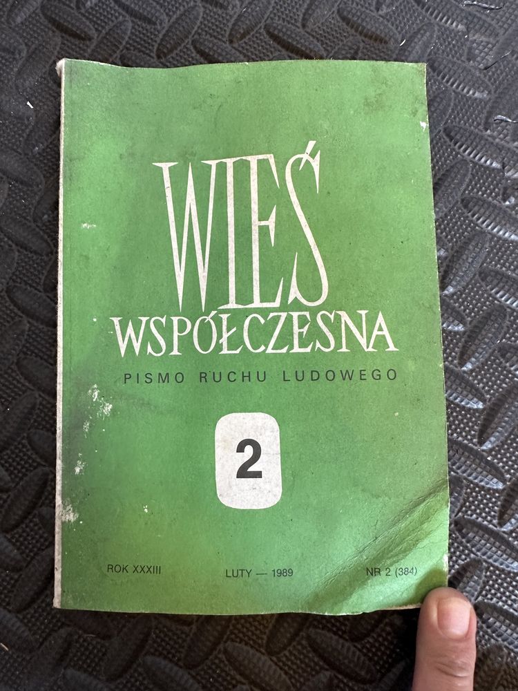 Stara książka Wieś współczesna Ruch Ludowy 1989 r.