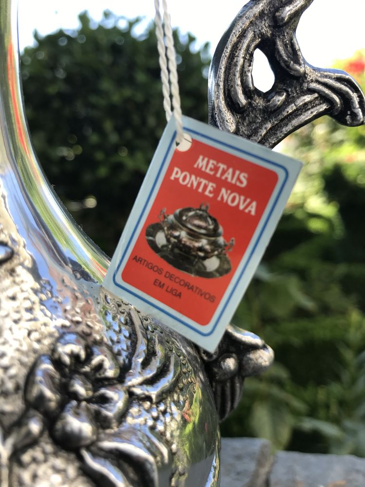 Jarra em liga - Metais Ponte Nova