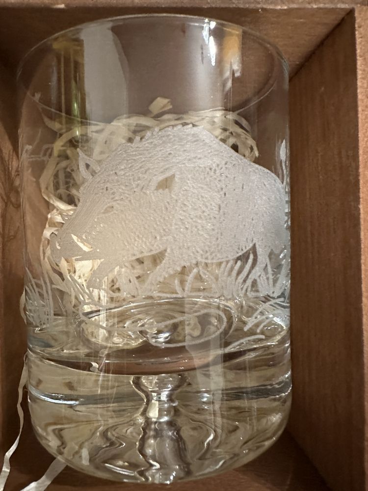 Krosno komplet do whisky 6+1  myśliwski karafka szklanki w skrzynce
