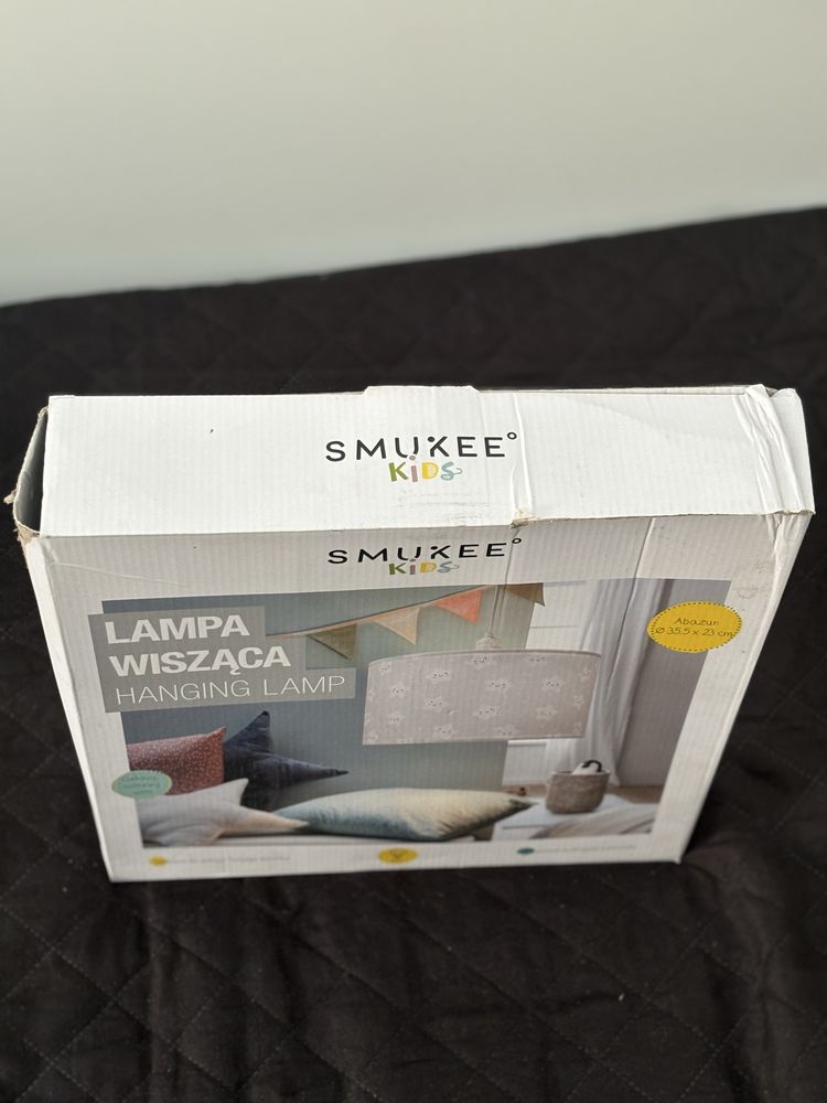 Gustowna Lampa wisząca dla pokoju dziecka firmy  Smukee