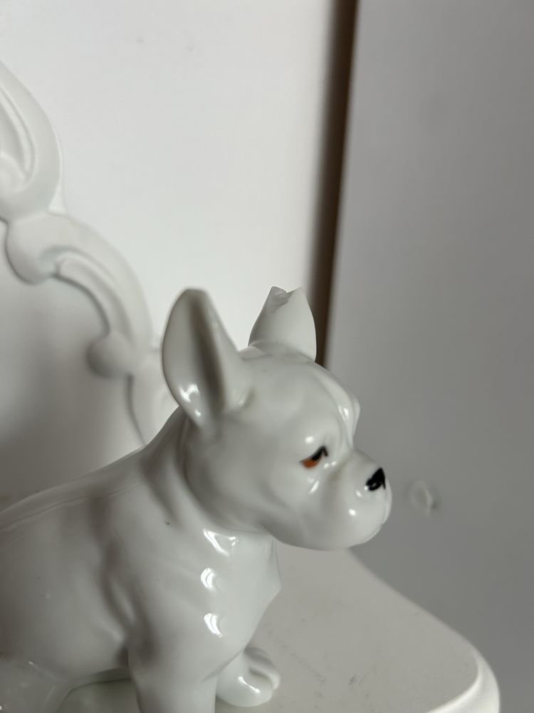 Porcelanowa figurka, biały piesek nr.6325