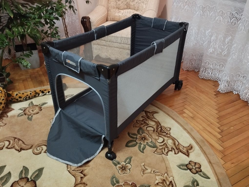 Продаж манеж дитячий