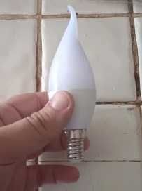 E14 LED żarówka pochodnia 4 tryby, symulacja ognia.