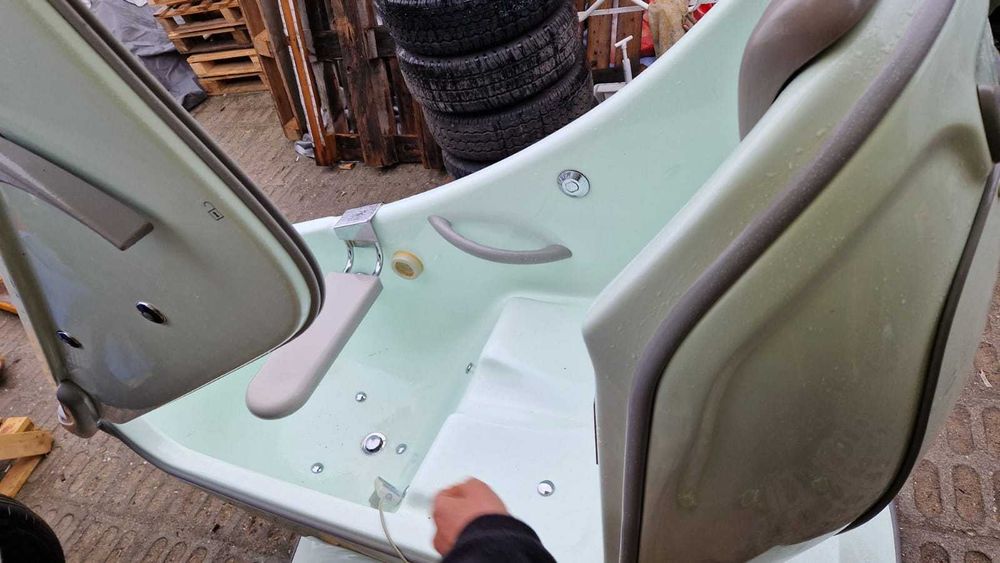 Wanna Myjka z otwieranymi drzwiami jacuzi dla seniora po wypadku