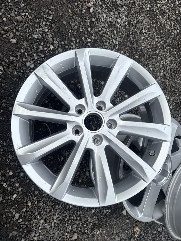 Oryginalna felga aluminiowa 17” 5x112 Vw ET41