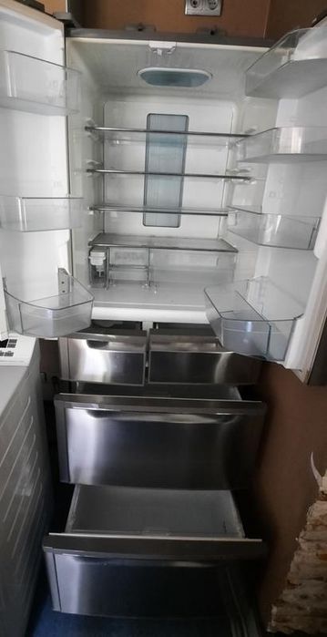 Холодильник Toshiba GR-L42FR No Frost