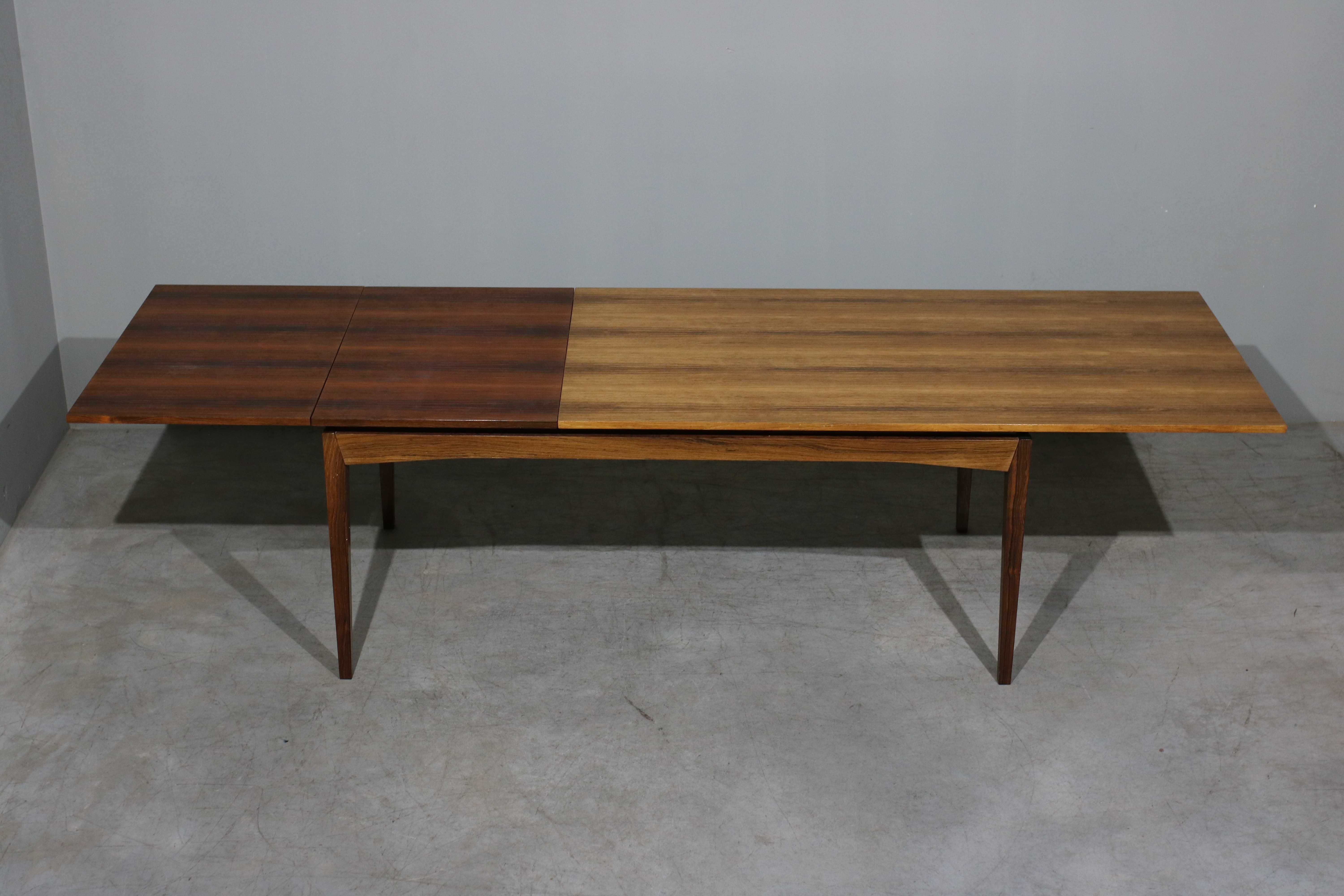 Mesa de jantar extensível H.W.Klein em pau santo | Móveis de Design