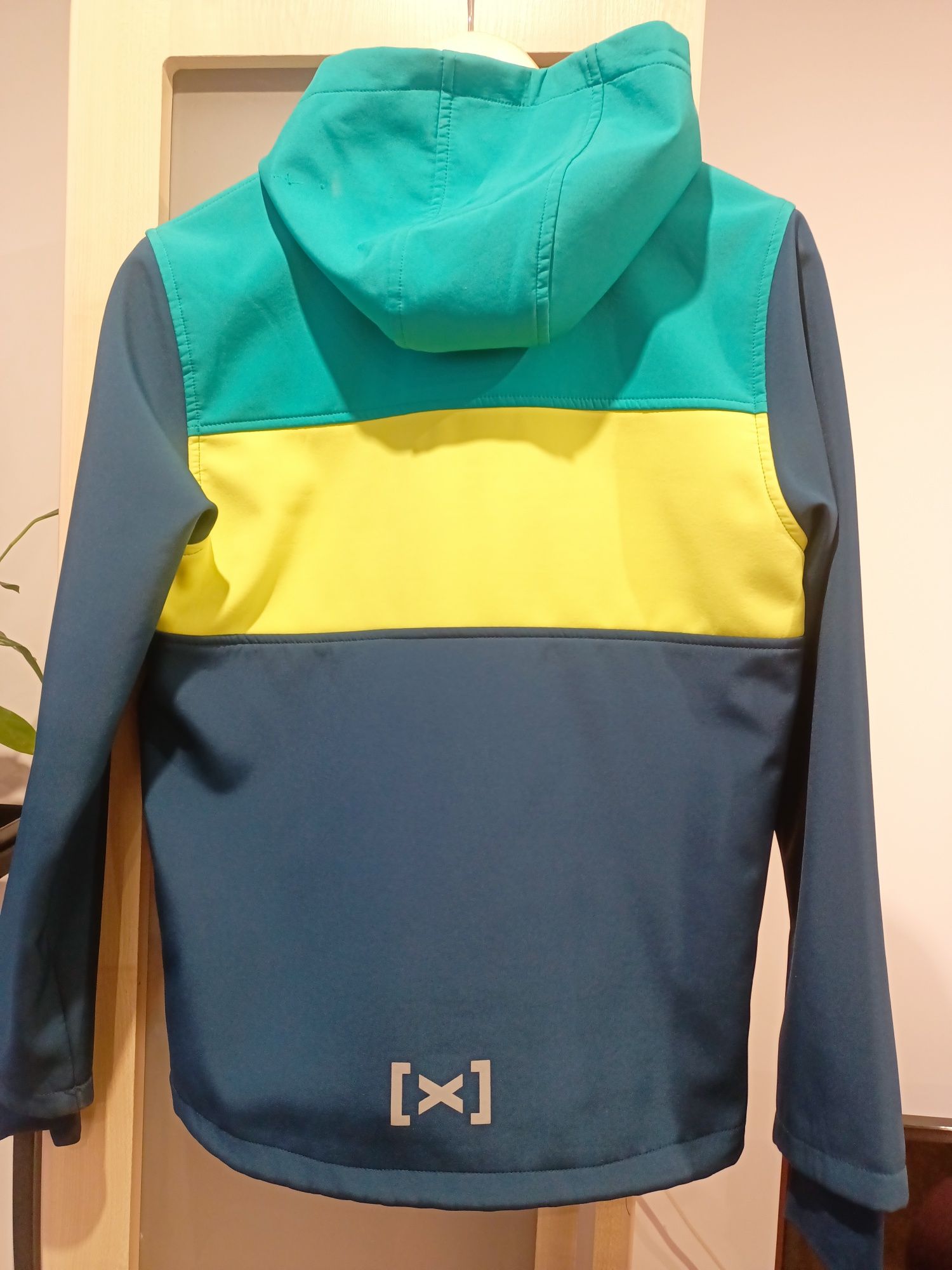 Kurtka Softshell 158