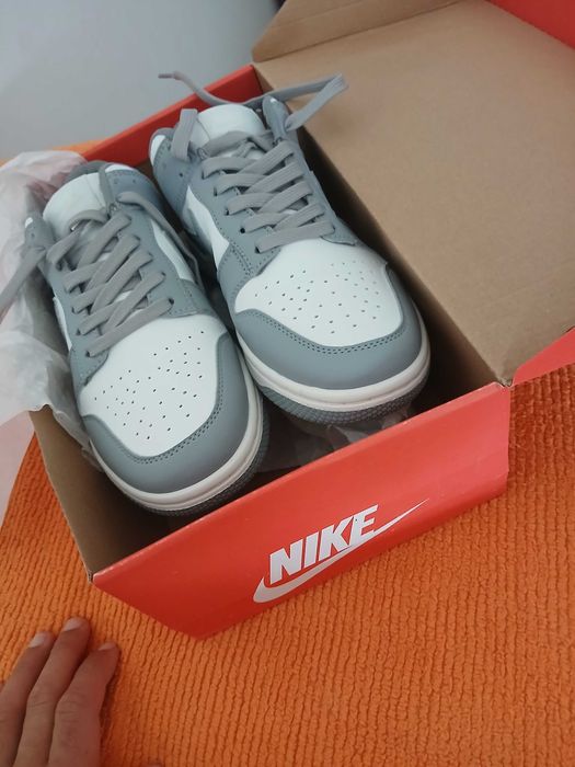 Tenis novos na caixa