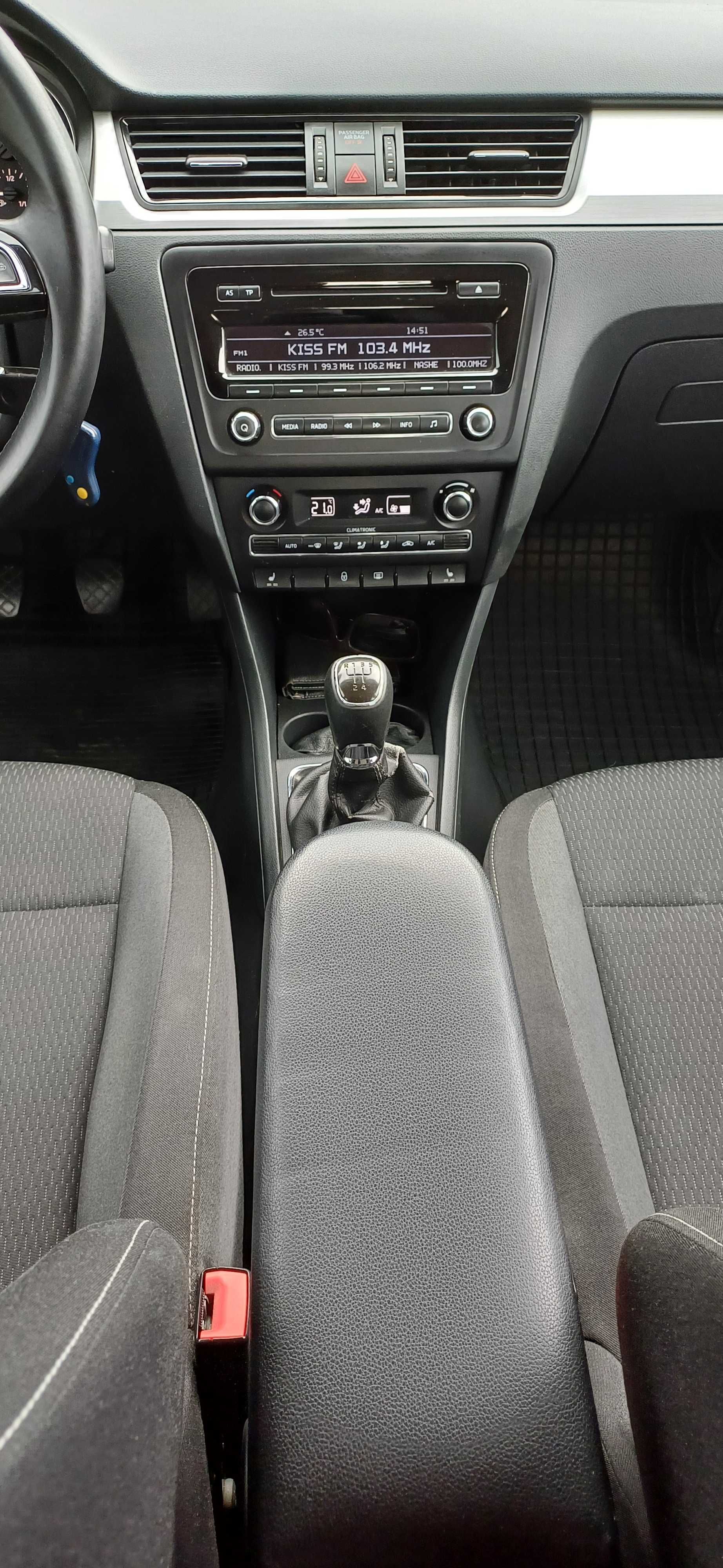 Офіційна Skoda Rapid 1.6 МРІ ГАЗ-Бензин 2013 року