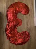 czerwony balon numer 3