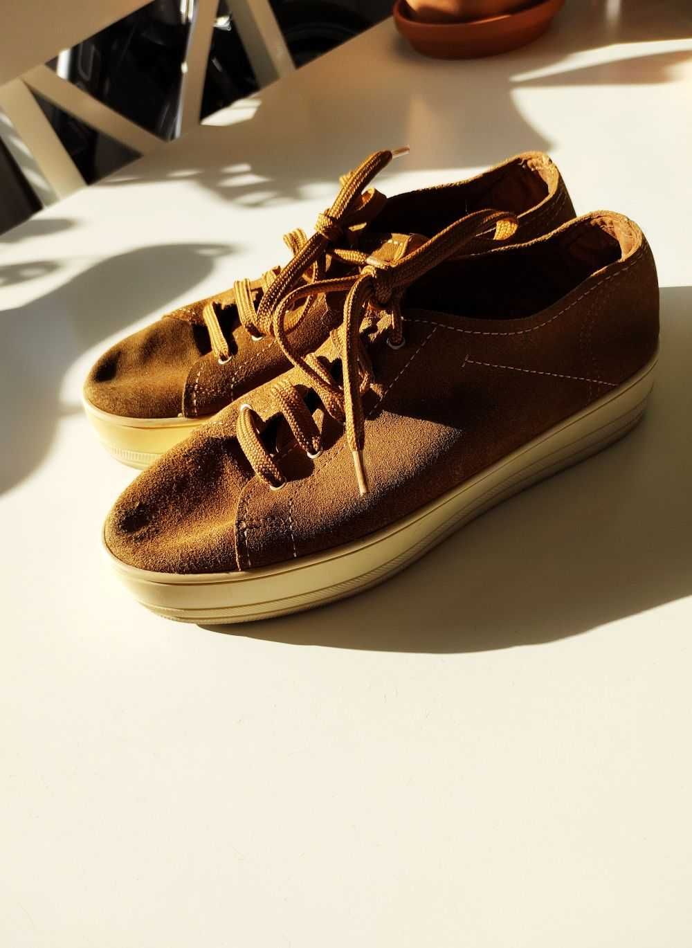 Buty koturn brąz camel platformy