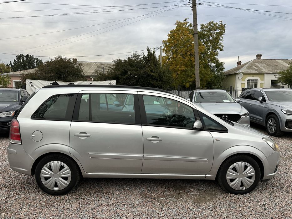 Opel Zafira! Сім місць! Без вкладень!