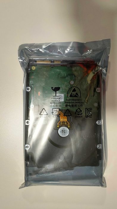 Nowy Dysk WD Red Plus 8TB  WD80EFZZ NAS