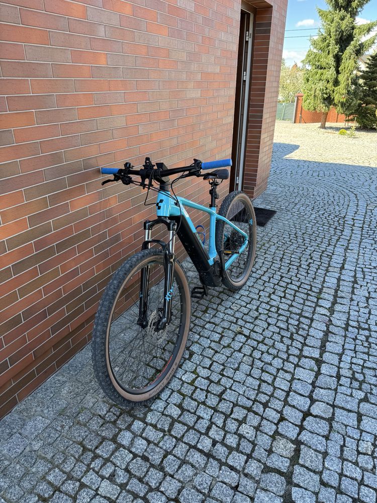 Rower Elektryczny Cube Reaction Hybrid Pro 625 roz.L