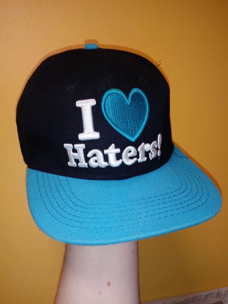 Czapka z daszkiem. DGK I love haters!