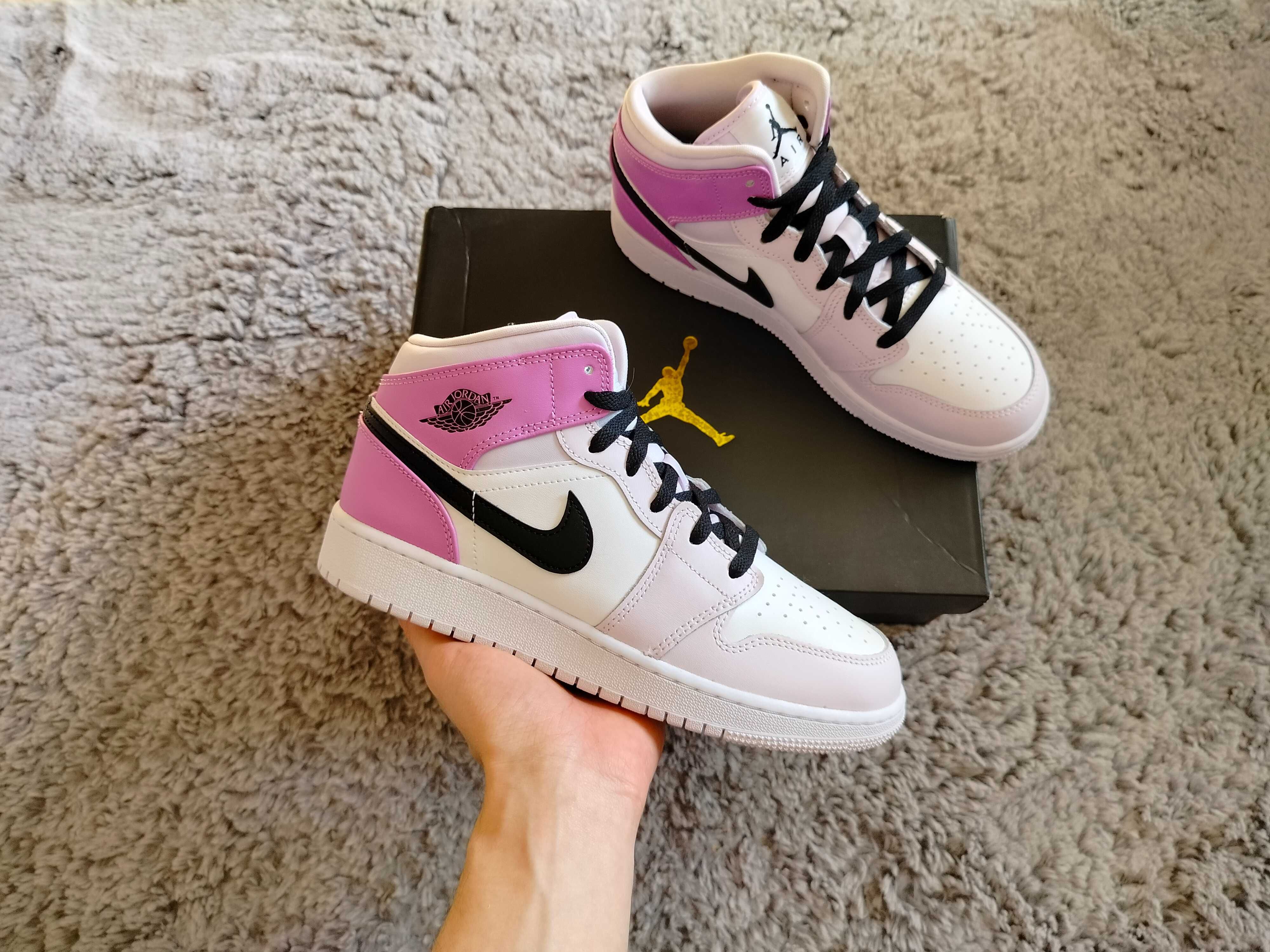 Air Jordan 1 Mid - Barely Grape r. 39