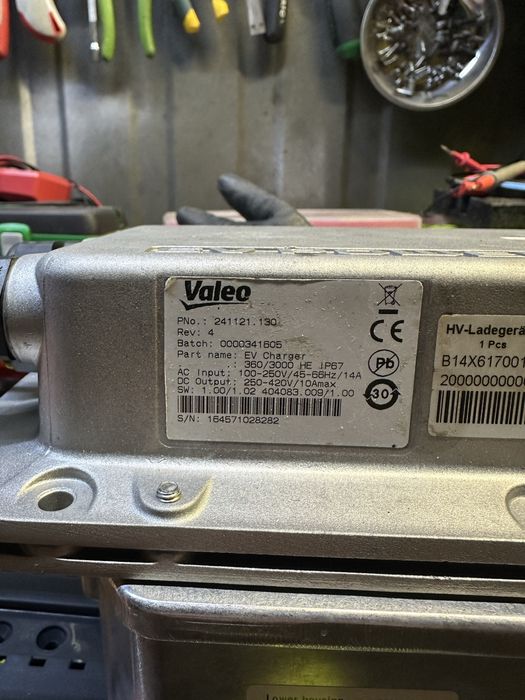 EV Power Charger Зарядное для Авто