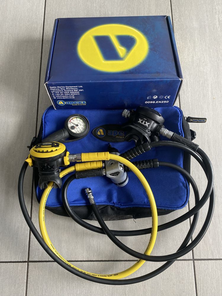 Automaty nurkowe Apex XTX 100 + Octopus XTX 40 + Manometr + wąż do inf