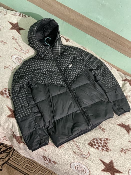 Пуховик/курточка nike nsw storm-fit
