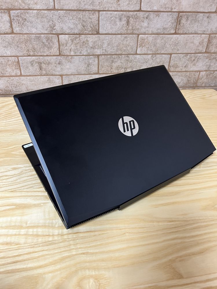 HP Pavilion GTX - 1060 max q/I7-8750H/SSD - 256/SSD-1Tb