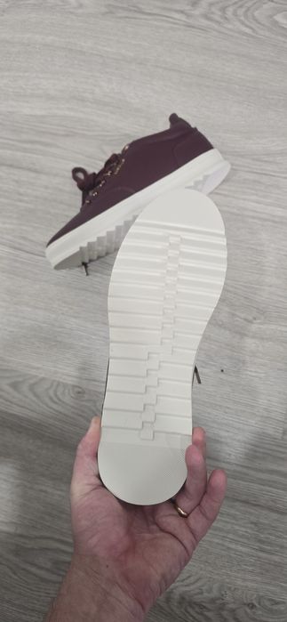 Sapatos/ tenis  SikSilk