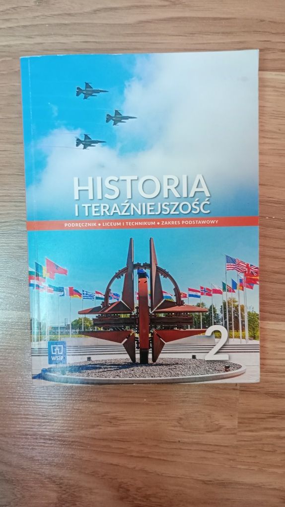 Podręcznik do Hit Historia i teraźniejszość klasa 2