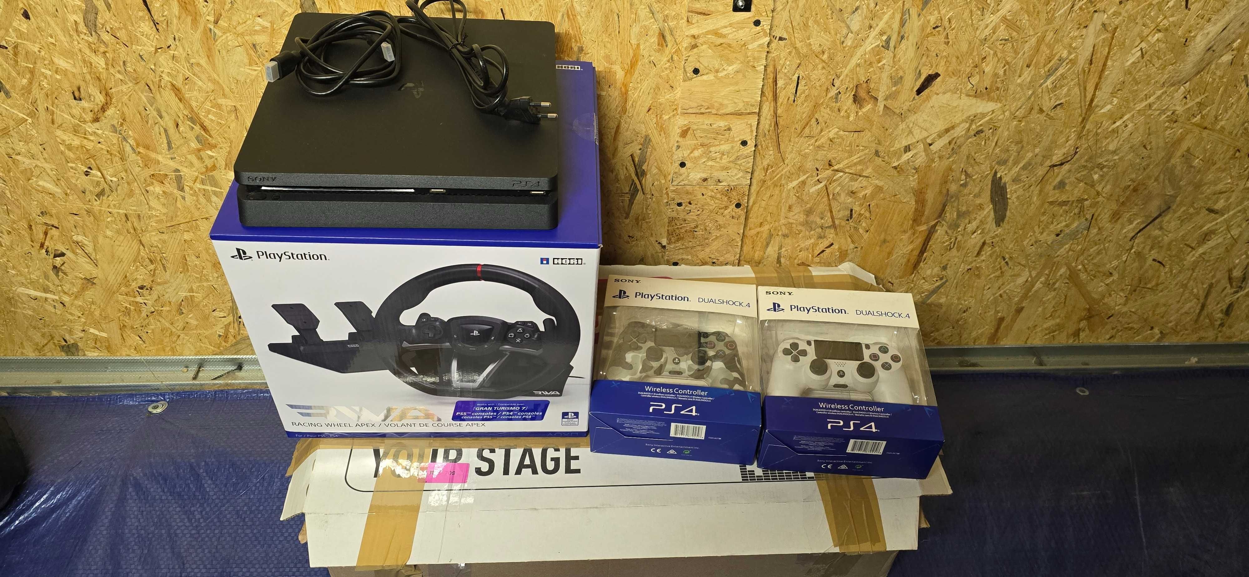 Sprzedam ps4 2 pady nowe i kierownice