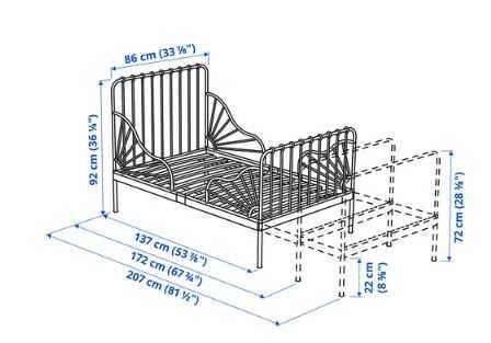 Cama branca em ferro extensível com colchão incluído