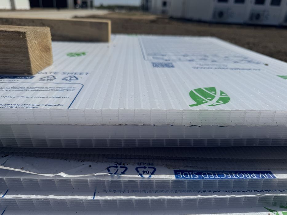 Poliweglan komorowy 16 mm mleczny