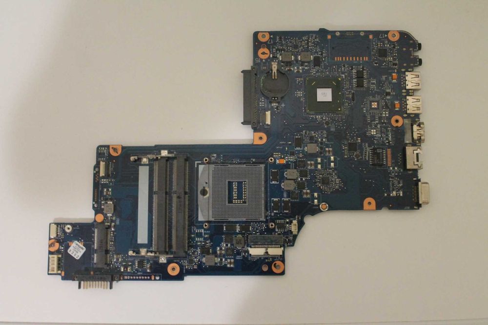 Материнская плата Toshiba C850,C870 (PLF/PLR/CSF/CSR UMA MB REV2.1)