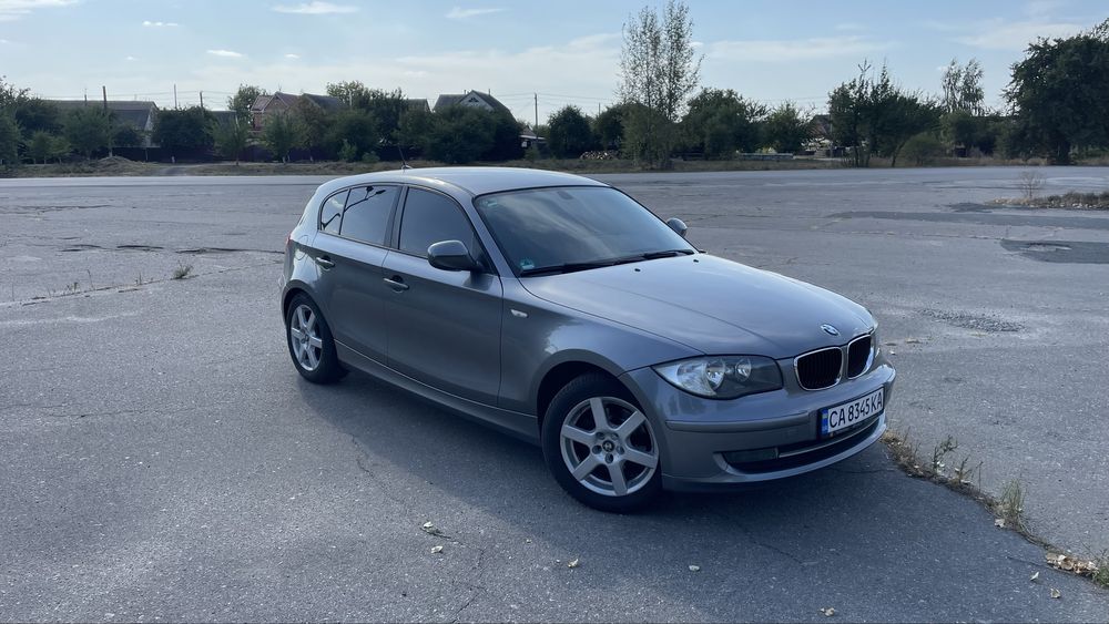 BMW 1 series 2.0 бензин