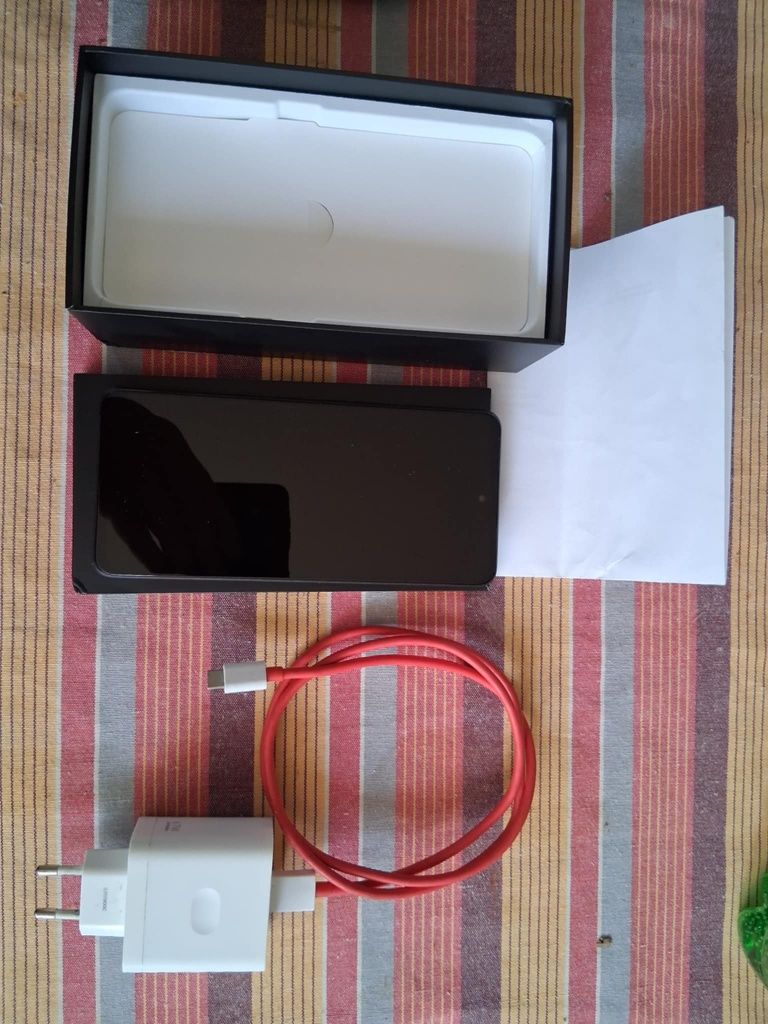One Plus Nord CE 3 Lite
8 GB RAM + 128GB, szybki procesor Snapdragon 6