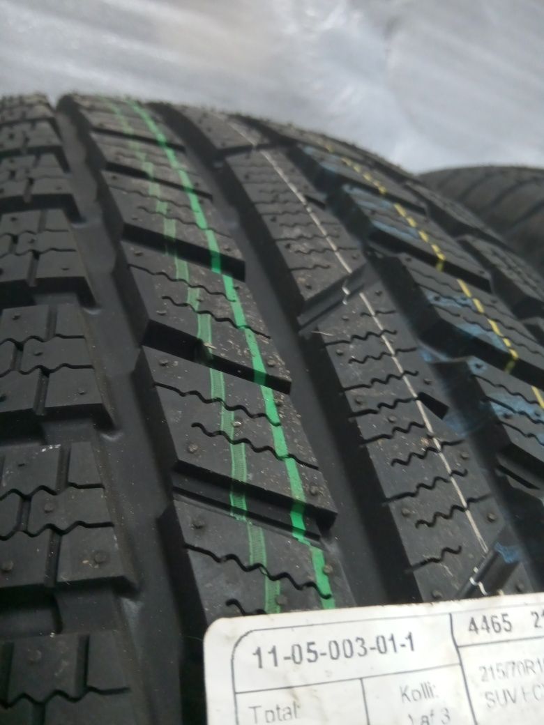 Opony zimowe 215/70R16 Toyo Snow Prox S954 NOWE