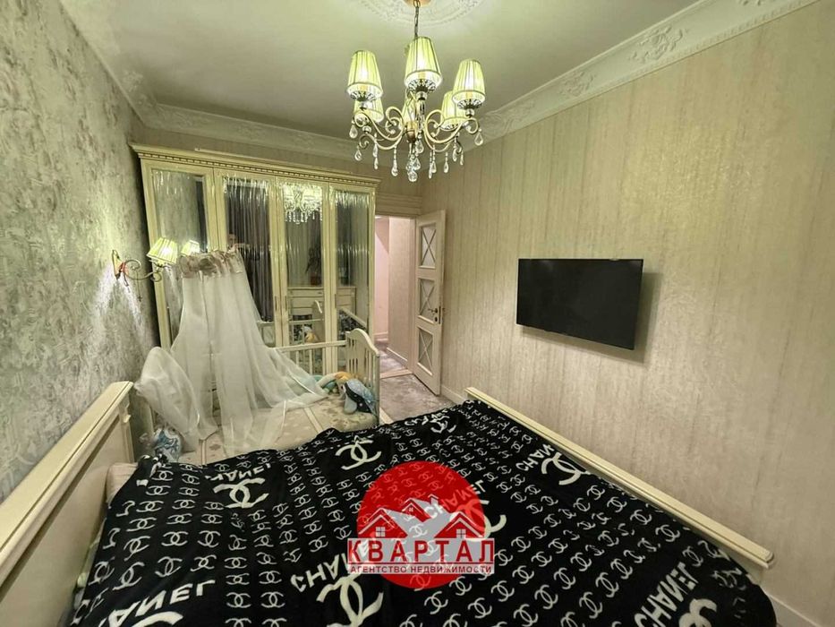 Продается 2-х комнатная полнометражная квартира на Мира
