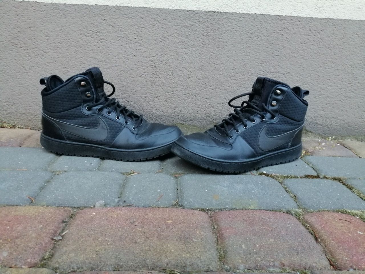 Czarne buty sportowe Nike Court Borough Mid. 44