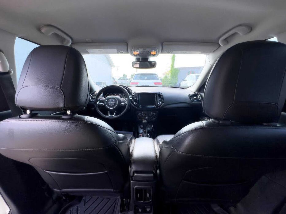 Jeep Compass      2021